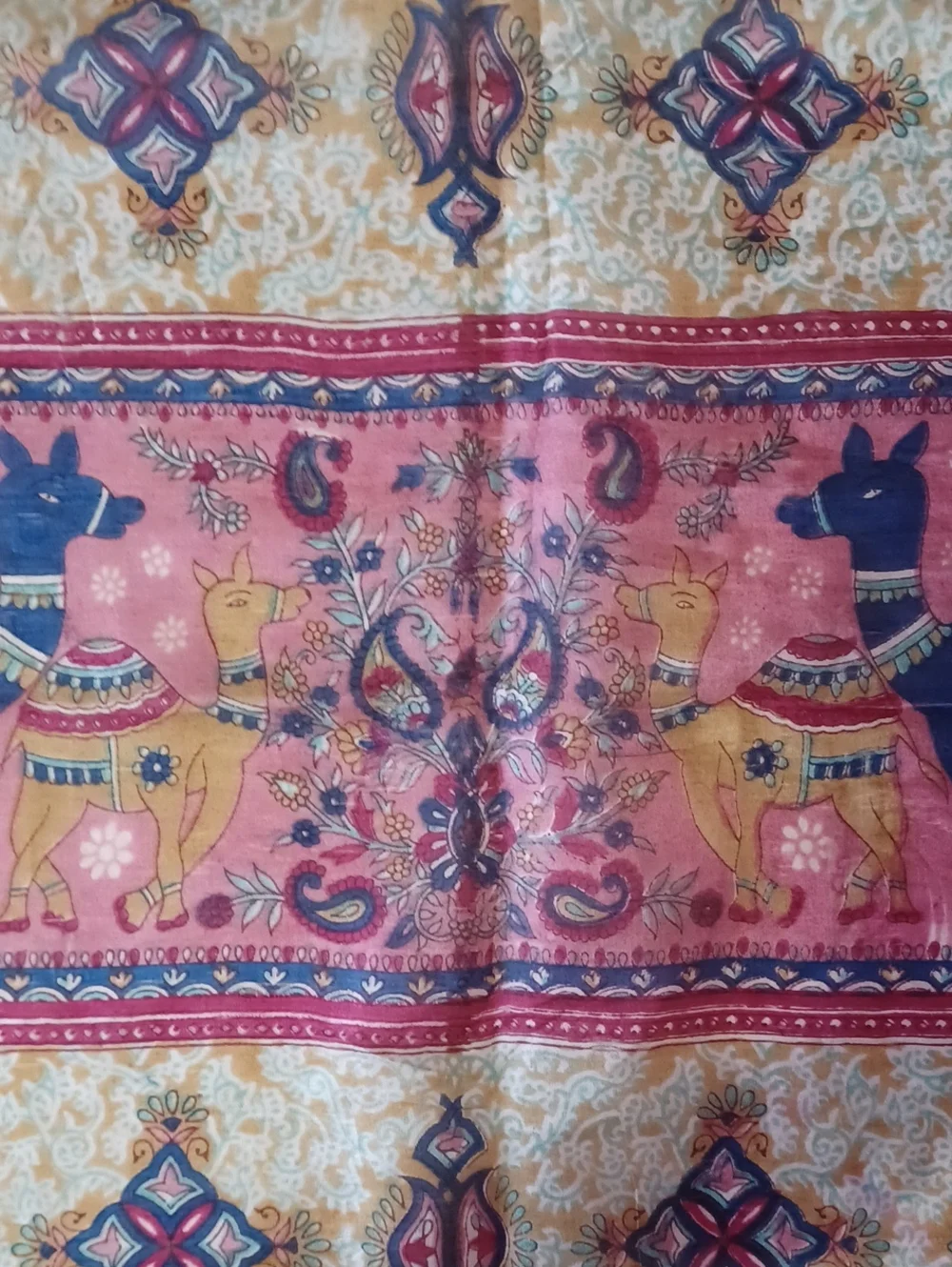 Vintage India Elephant Camel Paisley Scarf Silk Feel Oblong Boho Wrap Appx 68×19